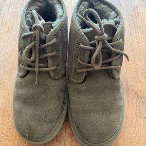 UGG Women’s Neumel Boots. Worn once, in great condition.